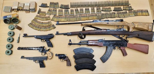 U Podbablju pronađeno oružje, streljivo i eksploziv -  muškarac kazneno prijavljen