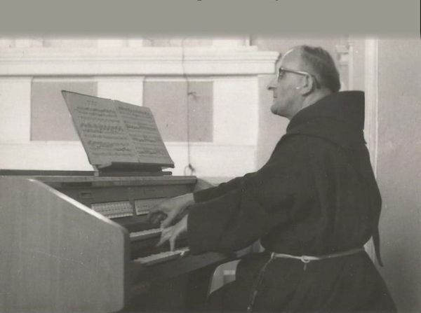 Kulturno-duhovna večer u Imotskom: Predstavljanje knjige o dr. fra Ivanu Glibotiću