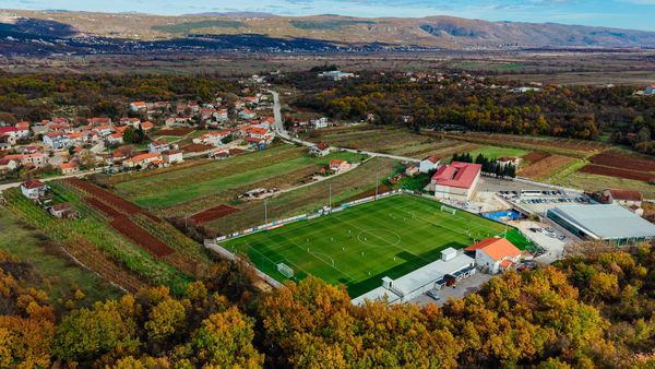 Nogometni vikend u Imotskoj krajini: Važni susreti za Croatiju, Kamen, Imotski, Mračaj i Mladost