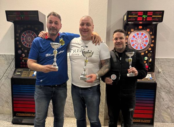 FOTO U Prološcu održan veliki pikado turnir uz nastup Borisa Krčmara