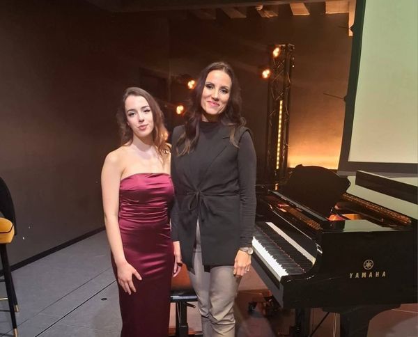 Maturantica GŠ „Dr. fra Ivan Glibotić“ Klara Ljubičić nastupila na koncertu povodom Dana hrvatske glagoljice i glagoljaštva