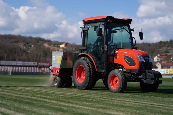 Prvi put samostalno provedeno cjelovito održavanje travnjaka na ŠRC Marijan Šuto Mrma