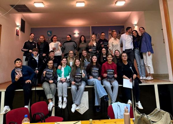 U Zmijavcima se zaorila ganga: Tridesetak sudionika na prvoj radionici kantanja za križem