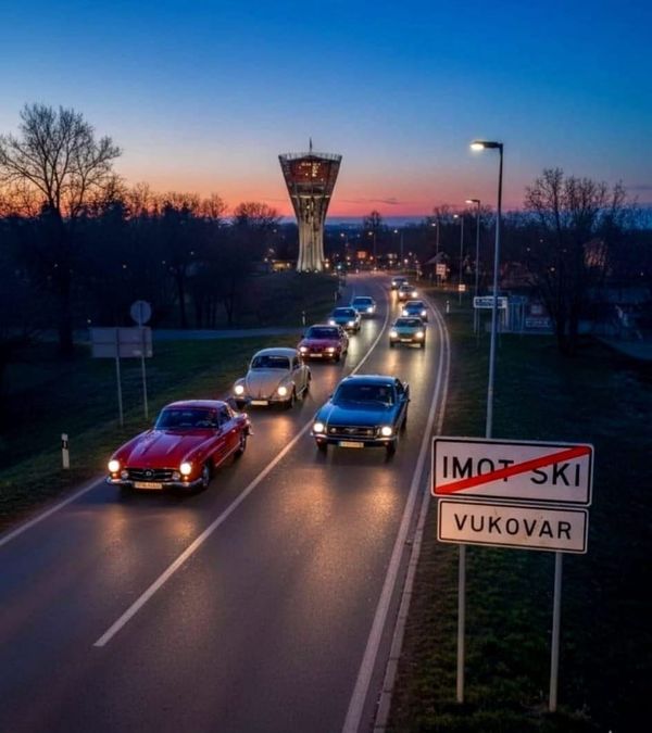 Prijateljstvo koje traje: Oldtimer klub Imotski gostuje u Vukovaru