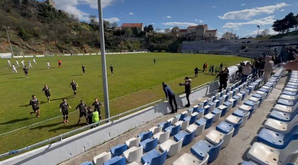 Kamen na krilima Kljenka srušio Val na Gospinom docu,     remi Mladosti u Prološcu