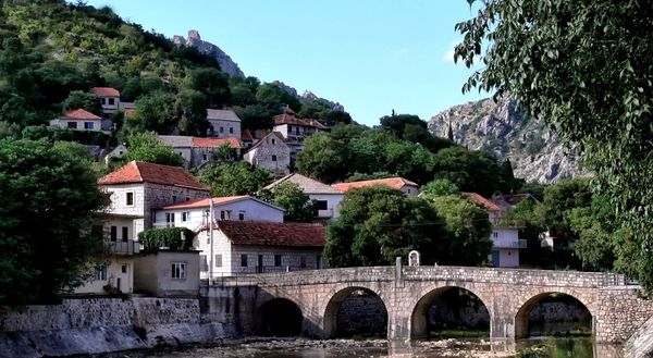 Lipi naš rvatski: nastavljamo s ulomcima iz knjige "Sazrela seoska idila" autora Drage Maršića