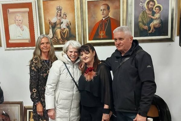 FOTO U Splitu otvorena izložba umjetnice zagvoških korijena: Julija Montenense Stapić predstavila zapažen opus