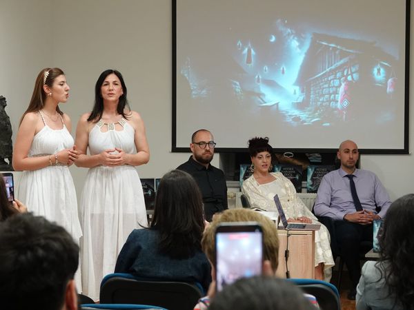 U Imotskom predstavljena knjiga Roberte Kapsalis nadahnuta narodnim predajama i mitovima Hercegovine i Dalmatinske zagore