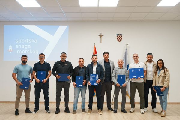 FOTO Dodijeljeni ugovori sportskim udrugama, Kolovrat: "Važno je potaknuti sve generacije na bavljenje sportom"