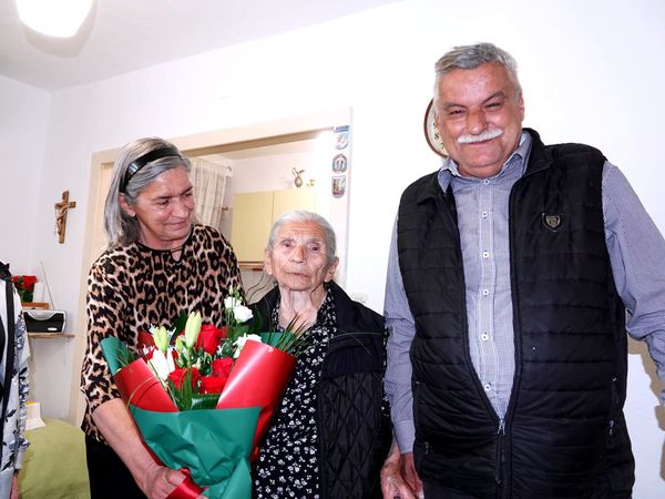 Matija – Matijica Kuzman, ikona imotske Bazane, proslavila 100. rođendan