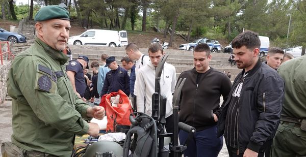 FOTO Policija mlade Imoćane upoznala s pozivom koji donosi odgovornost i služenje zajednici