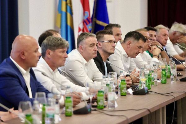 Proložac kreće u pripremu zemljišta za priuštivo stanovanje: interes za gradnju kuća mladim obiteljima