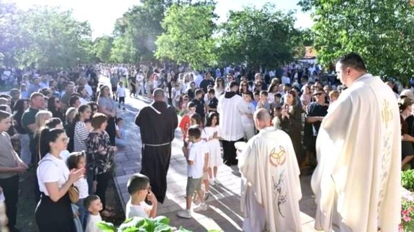 Vinjani slavili sv. Antu: Tisuće hodočasnika stigle u omiljeno svetište Imotske krajine