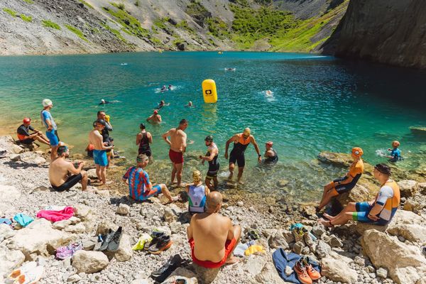 Imotski spreman za spektakl: 7. BlueRedGreen Triatlon stiže na Modro, Crveno i Zeleno jezero