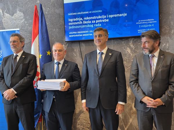 Županijski tjednik: Splitsko-dalmatinskoj županiji 114 milijuna eura za škole, objavljene i potpore za turistička događanja