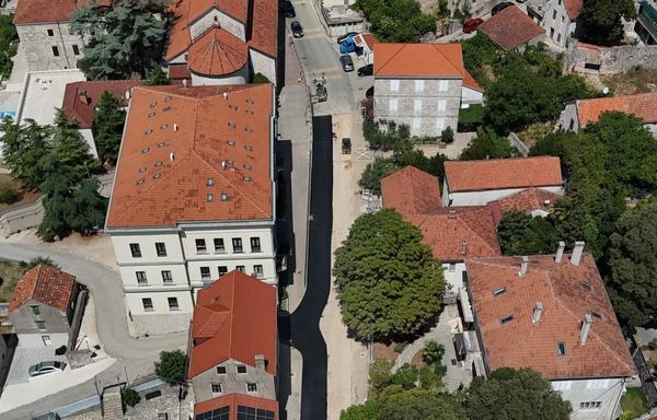 Matan und Jaranen: Infrastruktura, prvi dan imotskih iseljenika i poljoprivredni natječaji