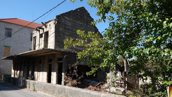 Što će biti s vodenicama na Perinuši? Nekada hranile generacije, danas ih nagrđuju smeće i otpad
