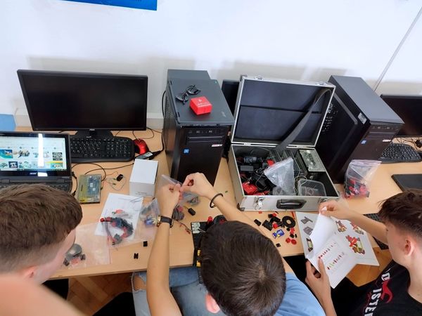 Nova era ZTK-a Imotski: Djecu čekaju robotika, programiranje, 3D tehnologije i europski projekti