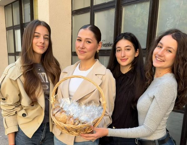 Kolačići sv. Franje za Petrin veliki korak: Imotski gimnazijalci pokrenuli humanitarnu akciju