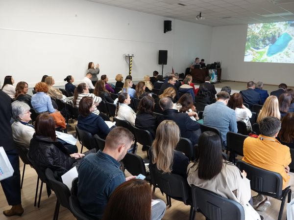 Imotski okupio vodeće hrvatske stručnjake dentalne medicine: Održali predavanja o suvremenim pristupima liječenju