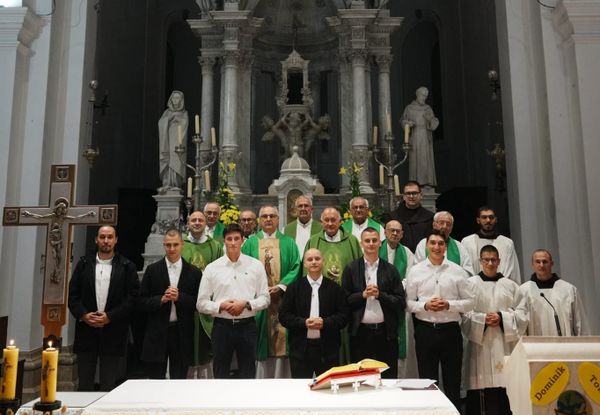 FOTO Važan dan za imotsku župu: U crkvi sv. Franje primanje u postulaturu predvodio fra Ivan Udovičić