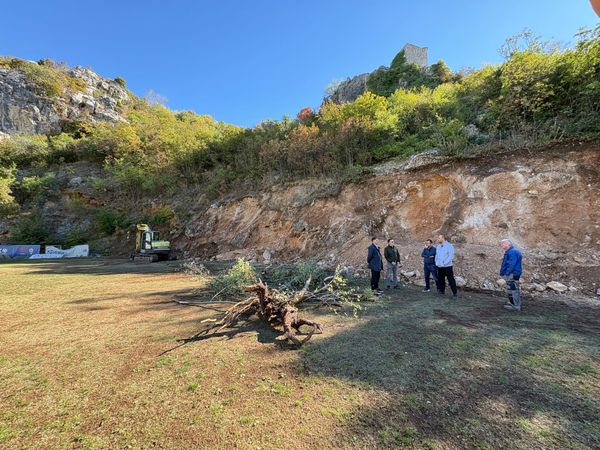 FOTO Novo igralište, drenaža, umjetna trava i LED semafor: Pogledajte što se radi na Gospinom docu