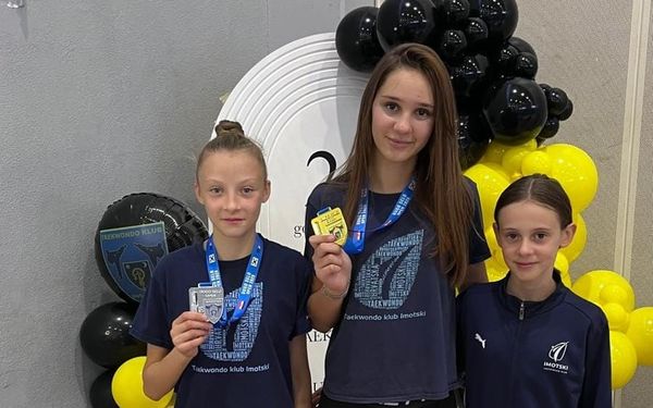 Nina Božinović na korak do taekwondo reprezentacije: Osvojila srebro u Dugom selu, Katija Đerek zlatna u svojoj kategoriji