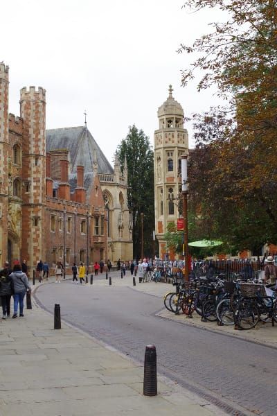 Cambridge University Street Scene