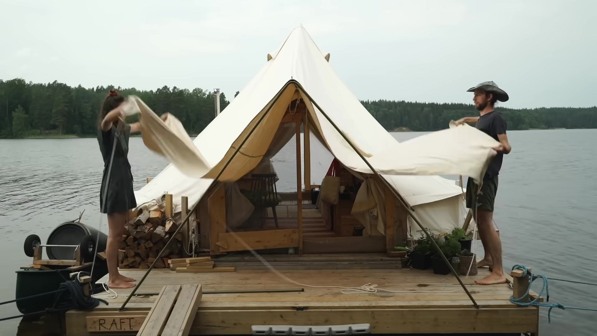 Screenshot at 00:07:22