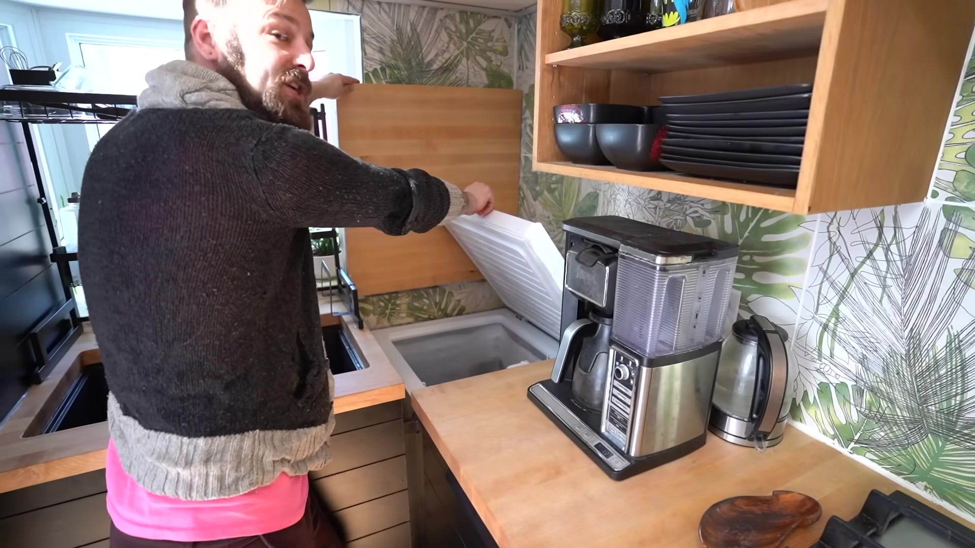 Screenshot at 00:03:07