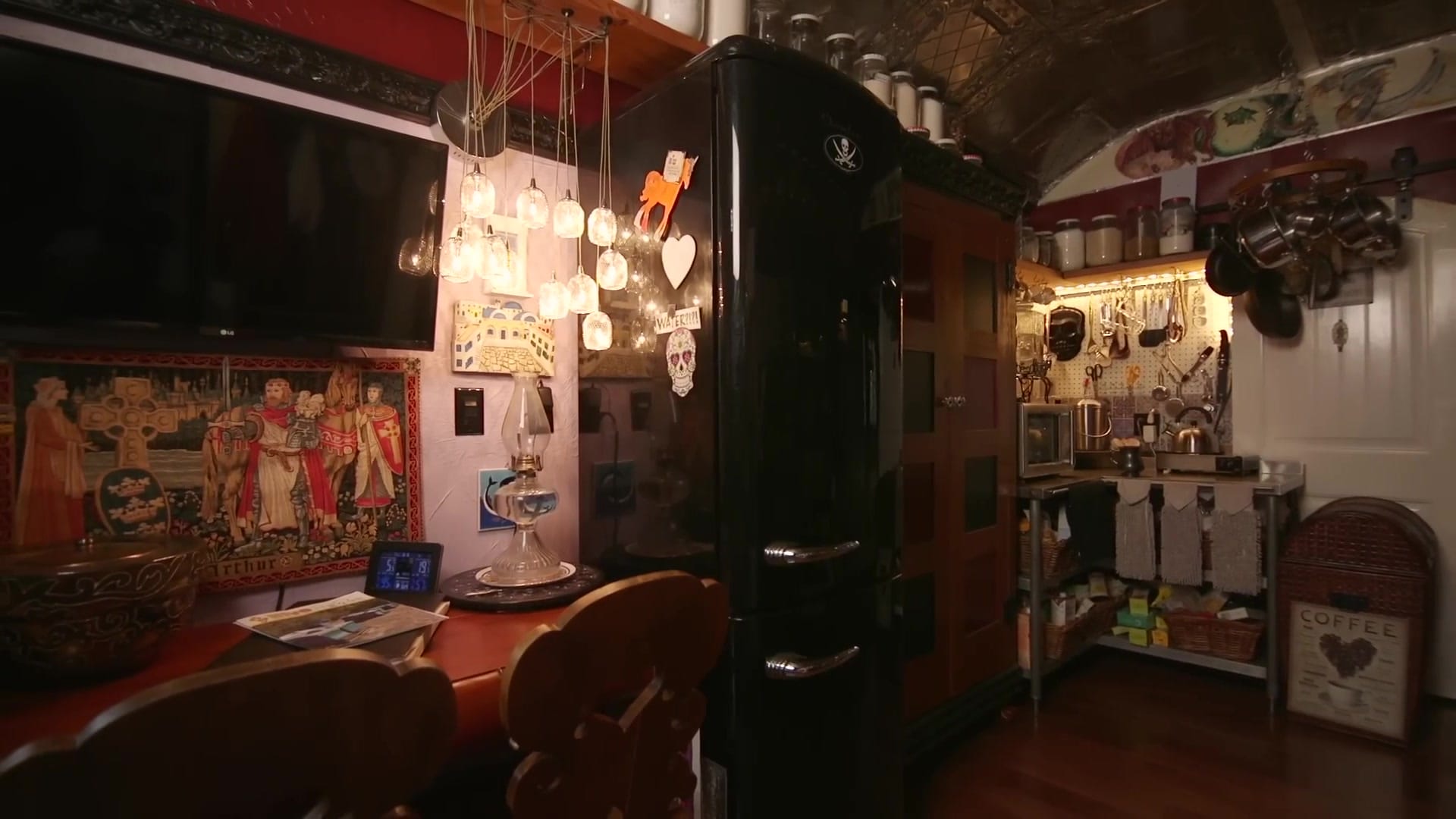 Screenshot at 00:05:18