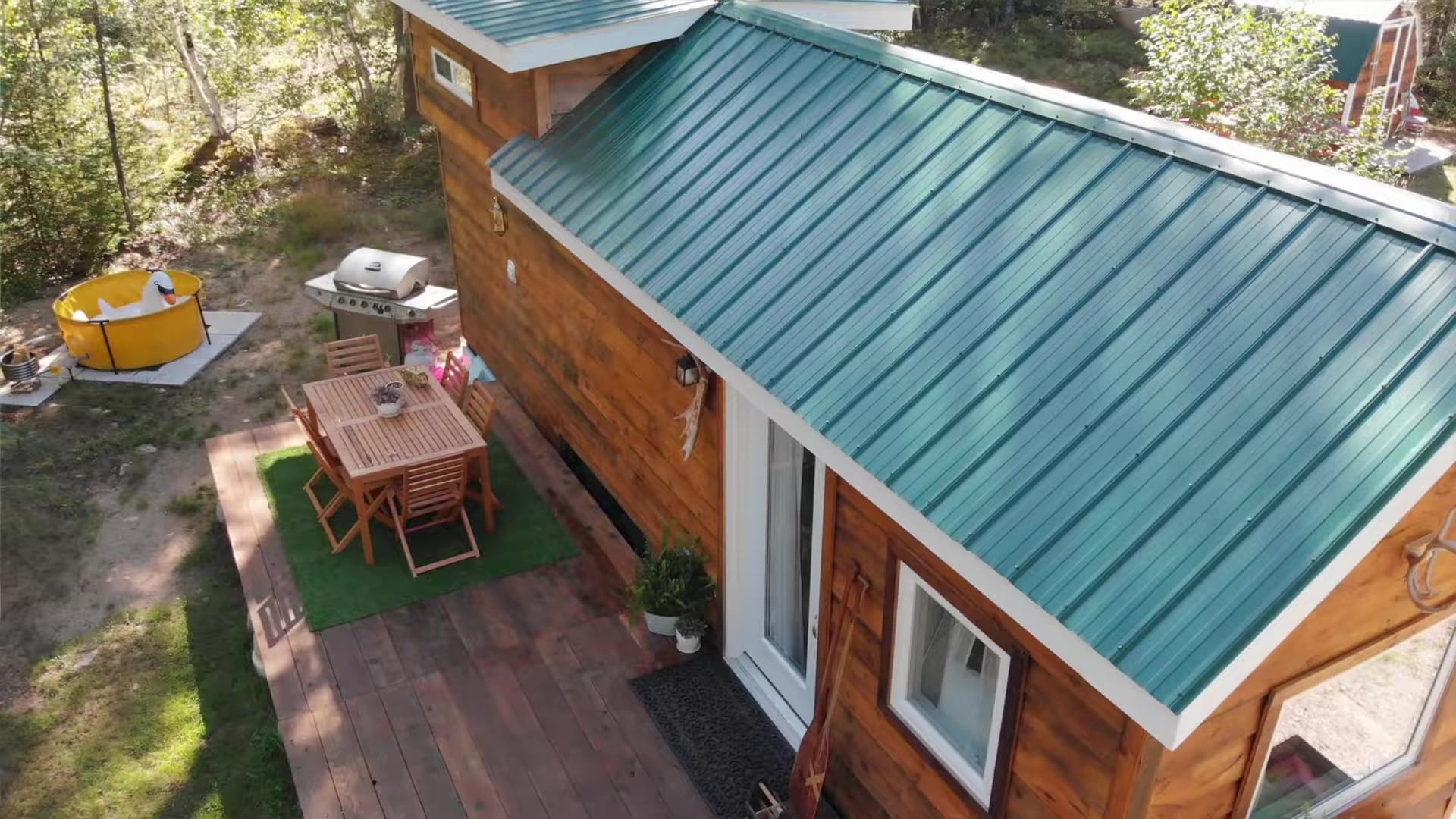 Screenshot at 00:00:24