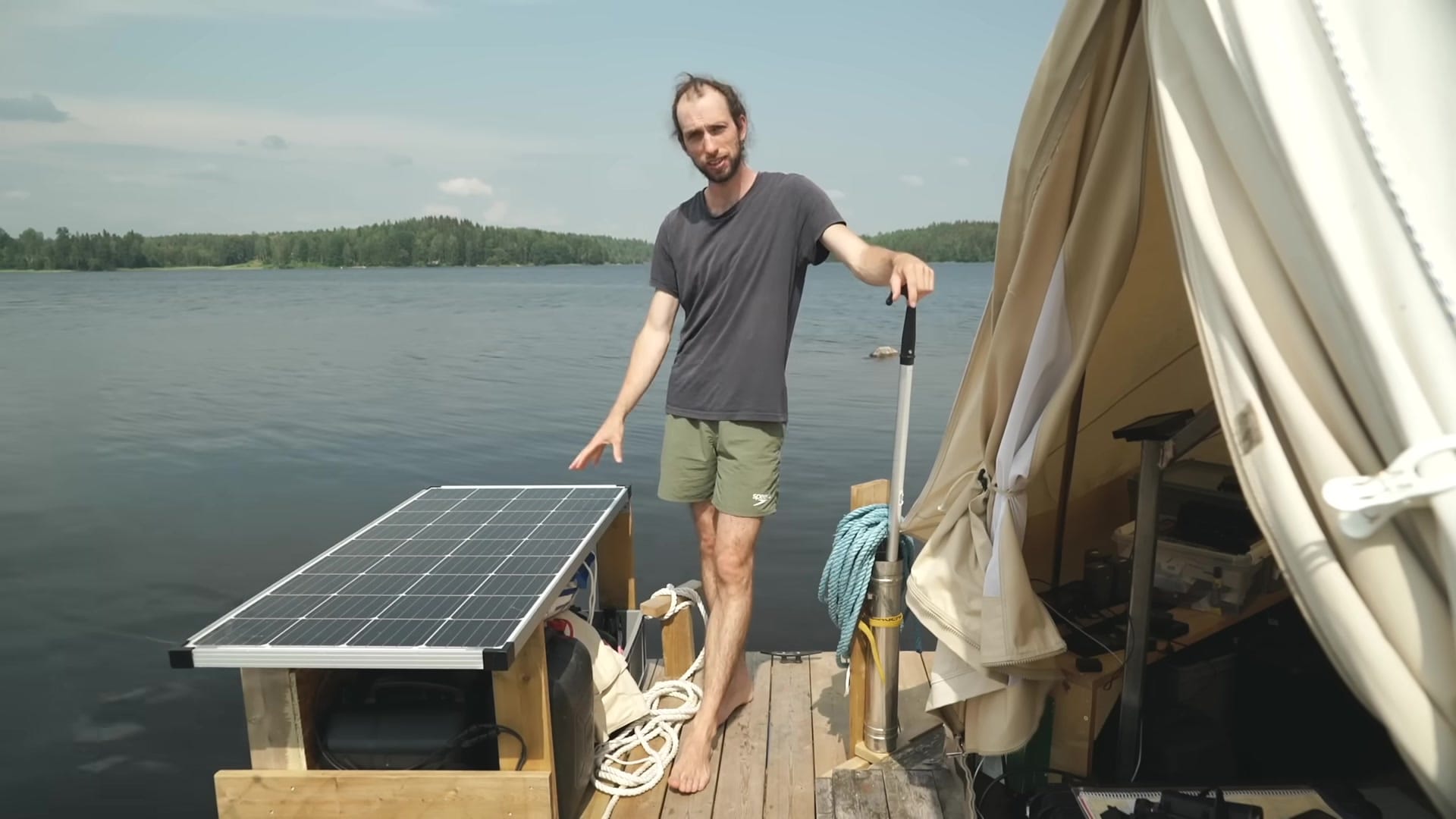 Screenshot at 00:04:38