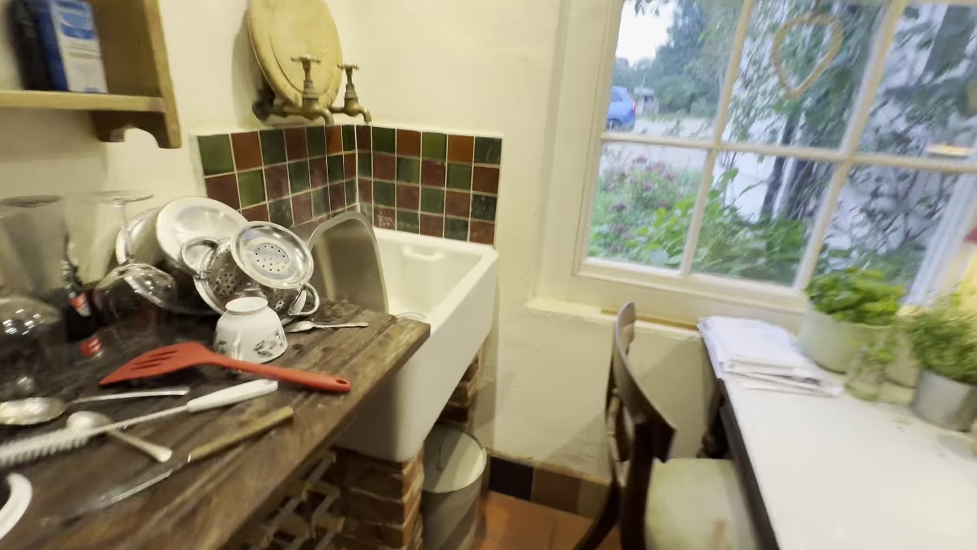 Screenshot at 00:18:41