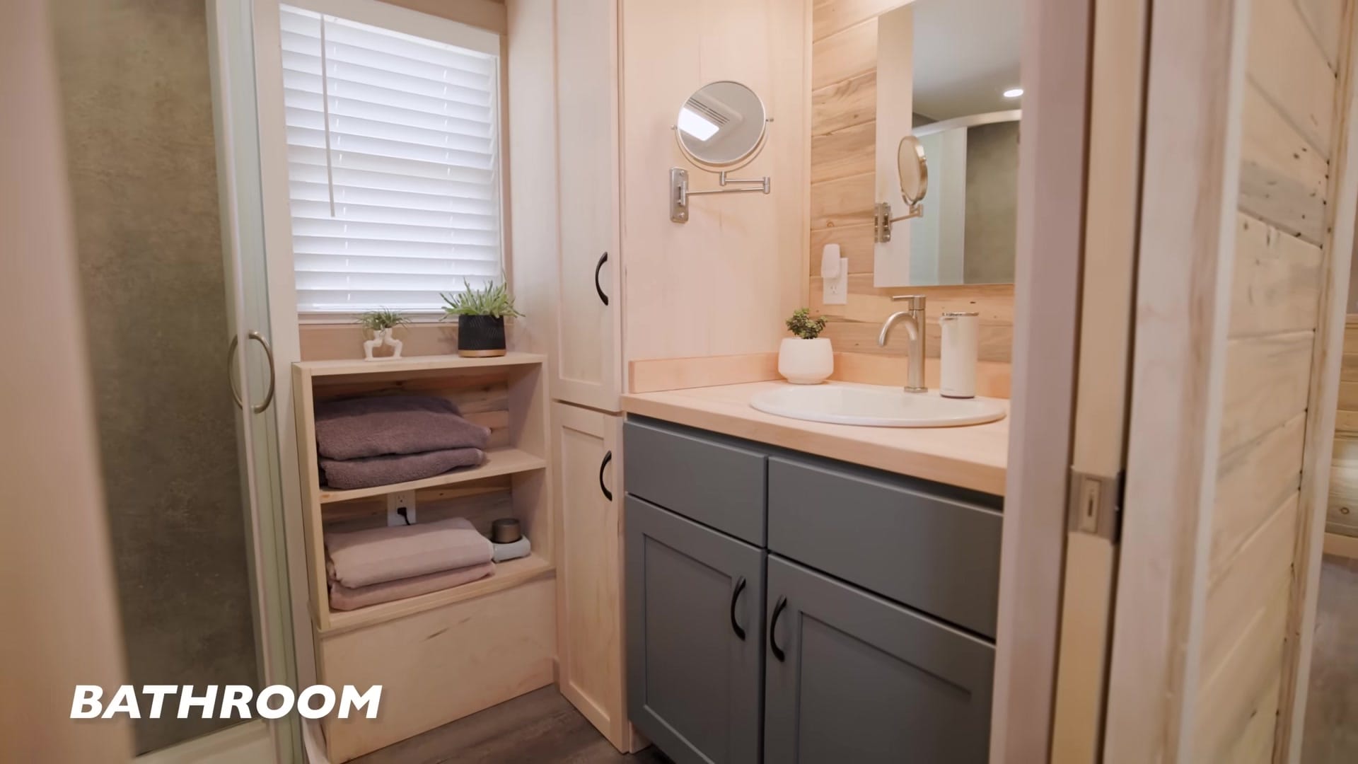 Screenshot at 00:00:52