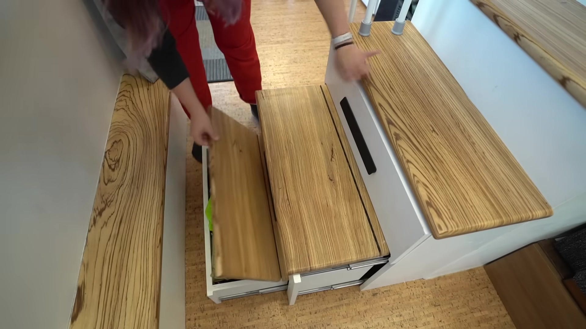 Screenshot at 00:10:45