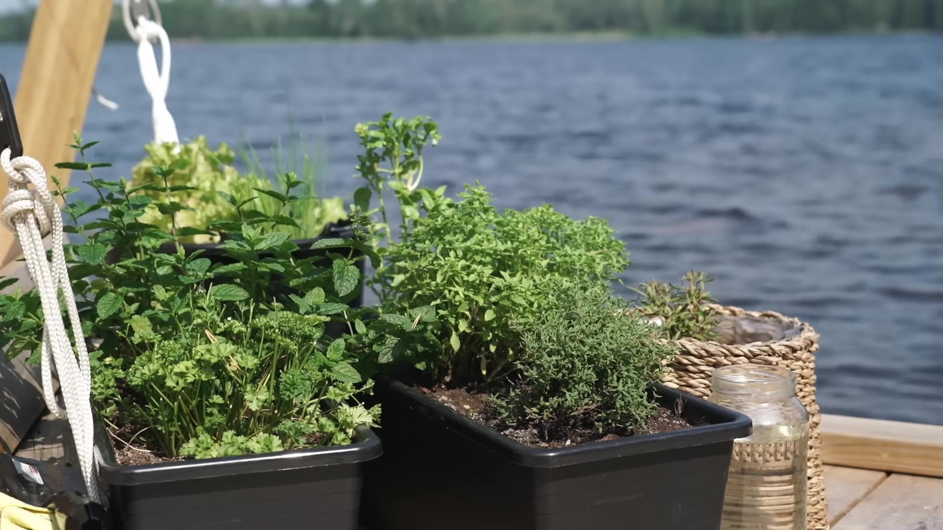 Screenshot at 00:14:28