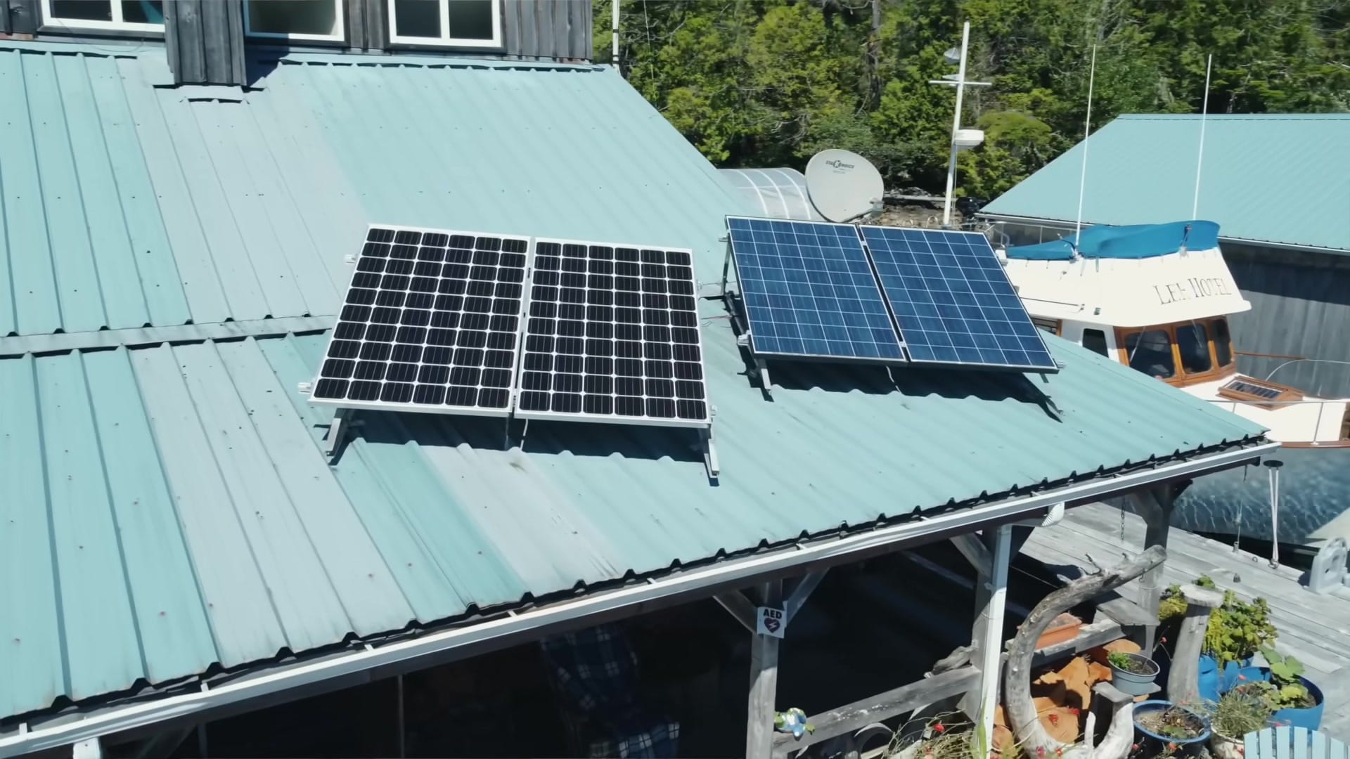 Screenshot at 00:07:03