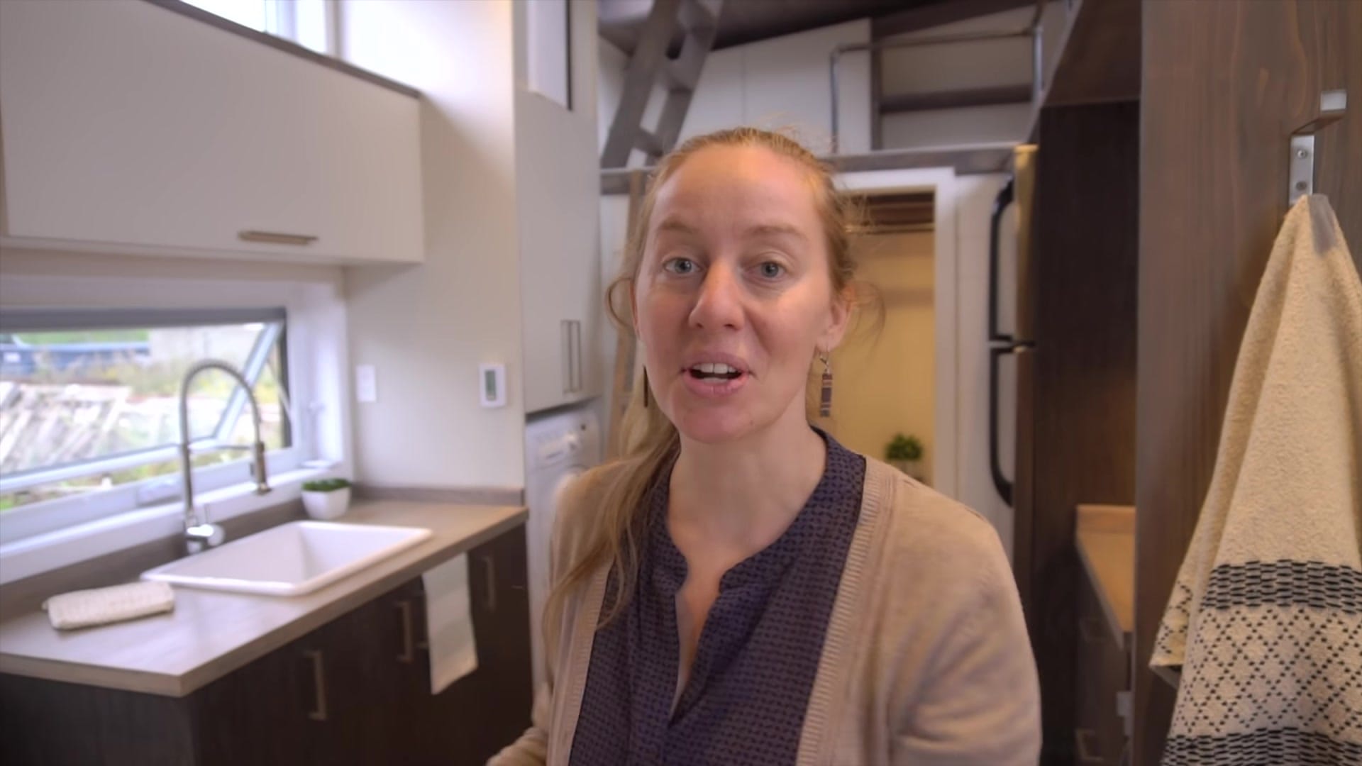 Screenshot at 00:01:01