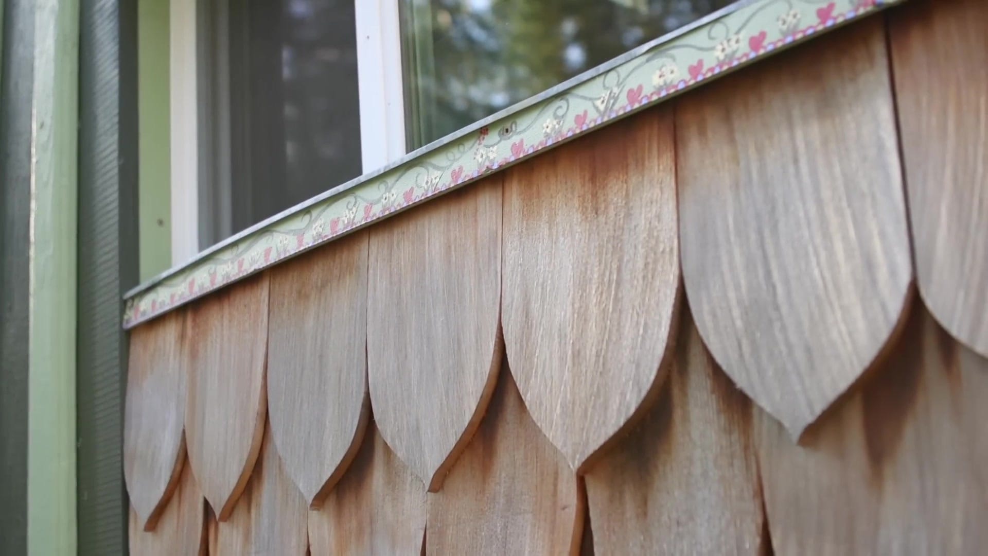 Screenshot at 00:04:54