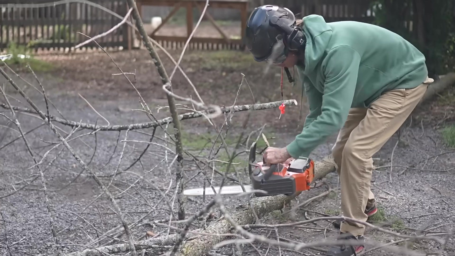 Screenshot at 00:04:30