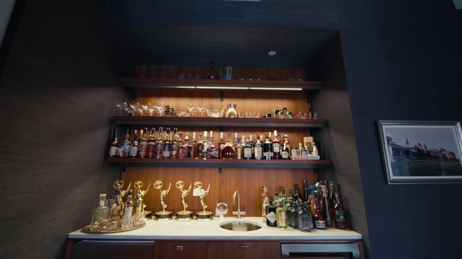 Screenshot at 00:06:25