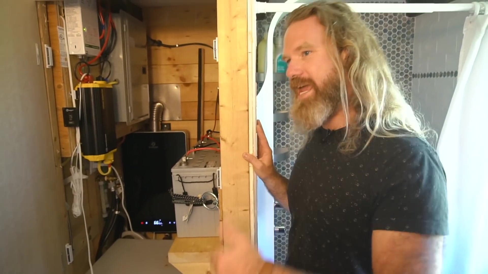 Screenshot at 00:05:01