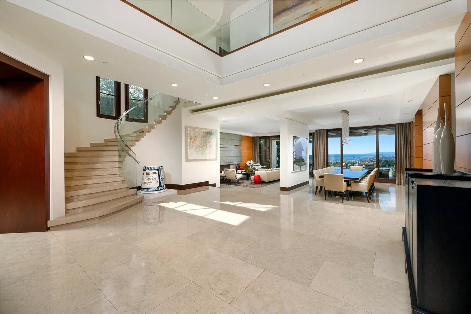 Here’s the entry—wall of glass. From this angle, the rooms just flow.