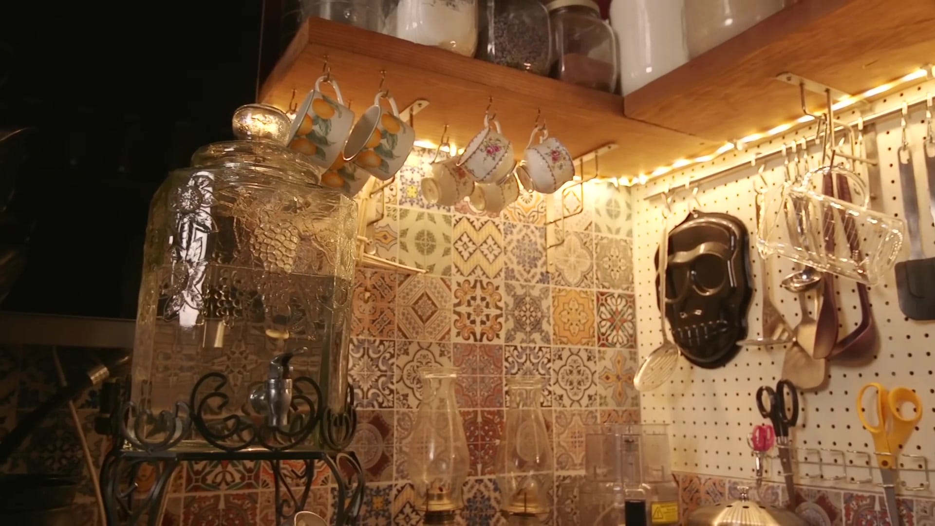 Screenshot at 00:01:15