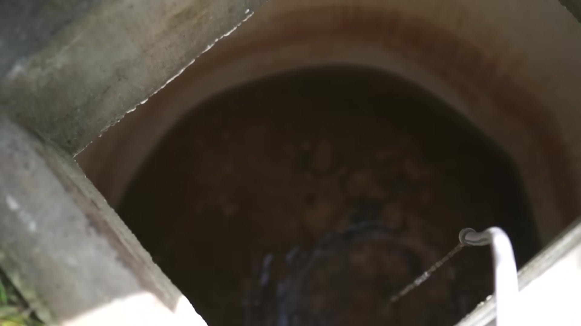 Screenshot at 00:05:49