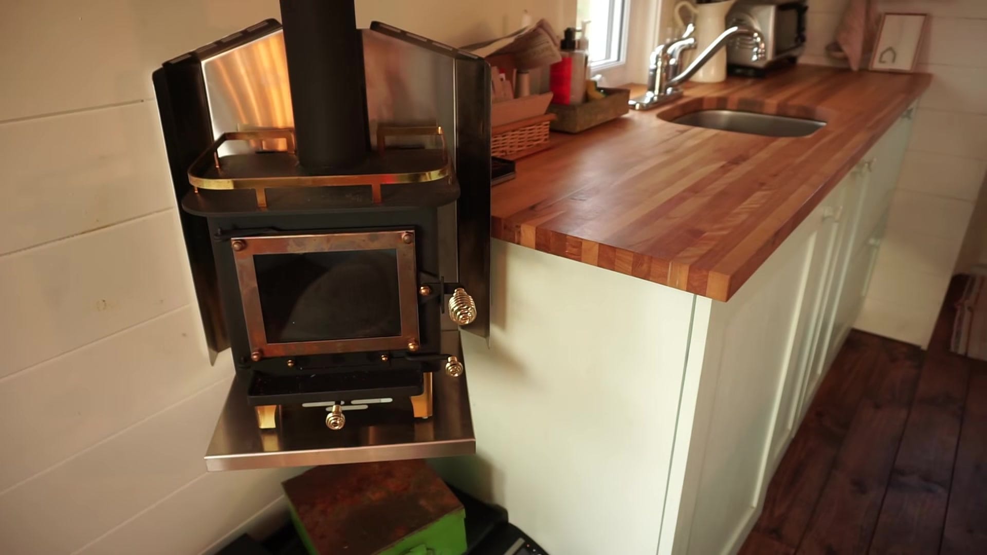 Screenshot at 00:00:36