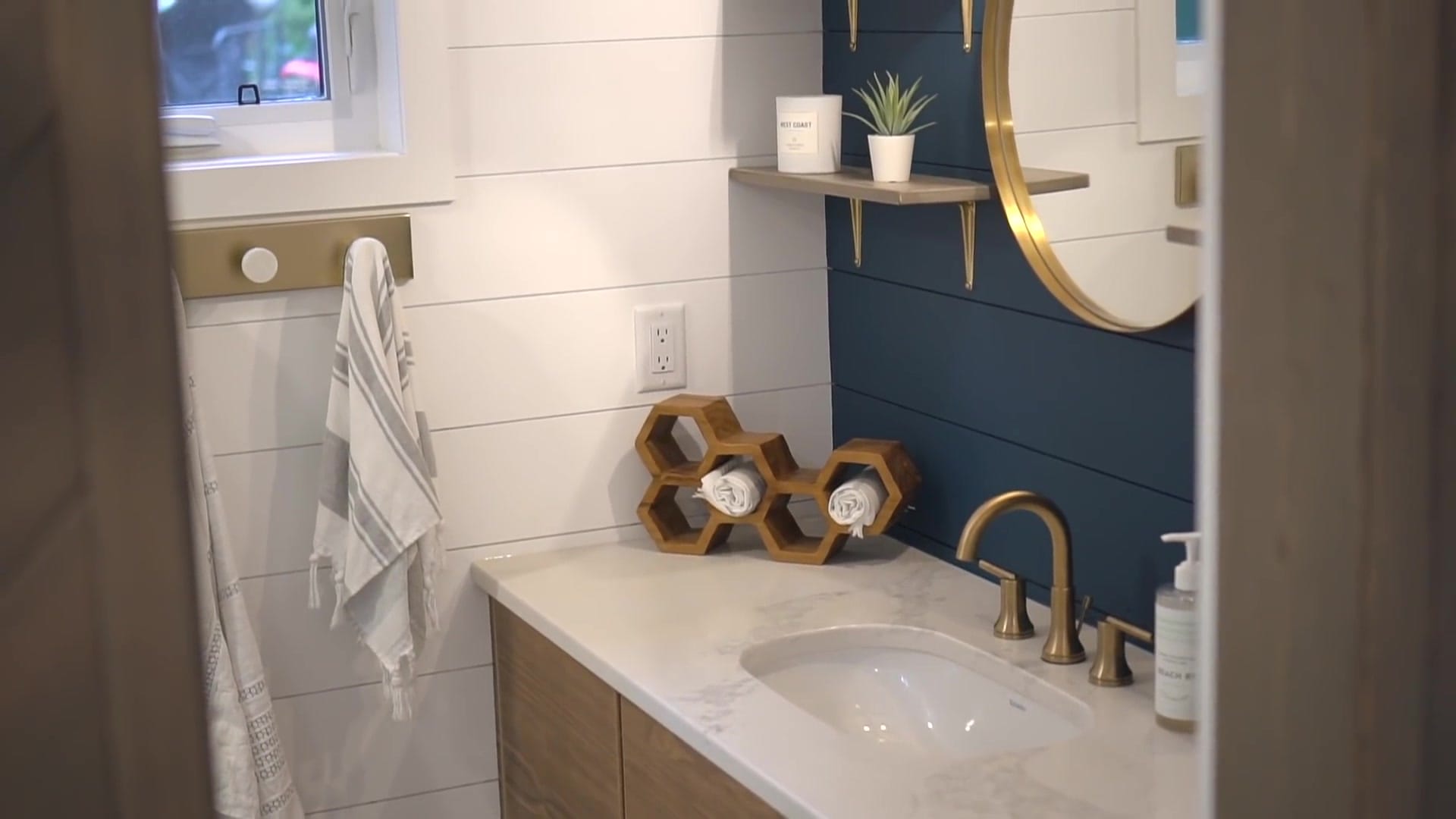 Screenshot at 00:06:50