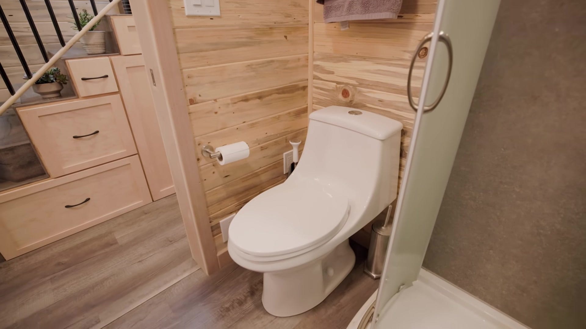 Screenshot at 00:09:00