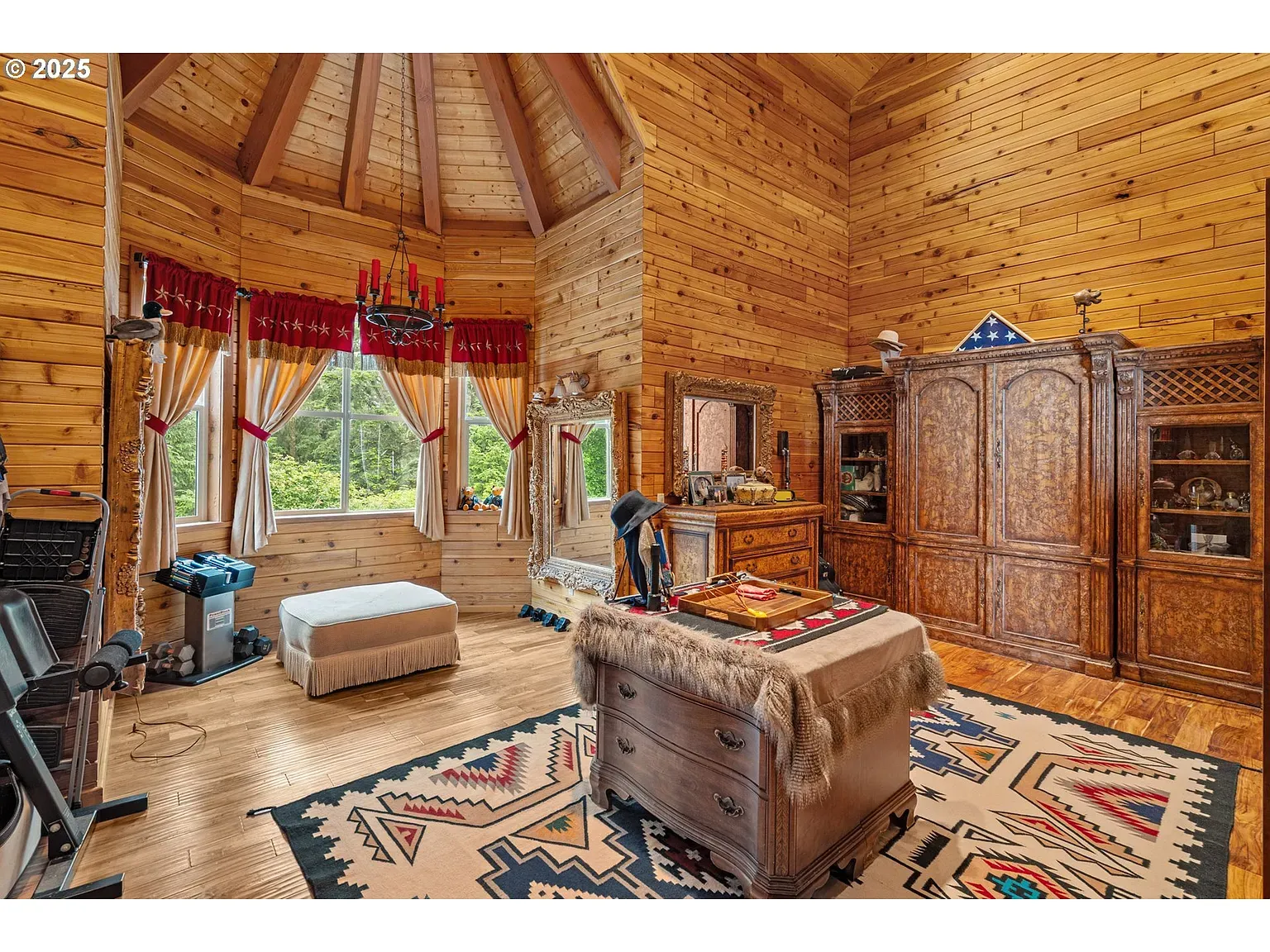 Octagon room! Ceiling looks an upside-down wooden umbrella.